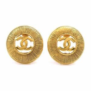 Chanel CHANEL Earrings Vintage Metal Gold Women's h32175